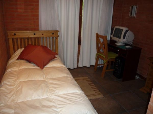 Hermosa casa para alquilar a tres cuadras del mar en Pinares.